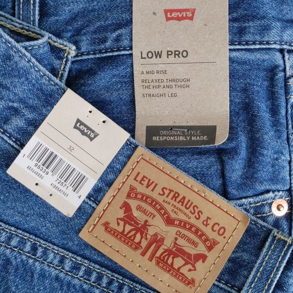 Levi's Low Pro Mid Rise Women's Jean's Size 32 (35" Waist) Factory Distressed - Picture 8 of 12